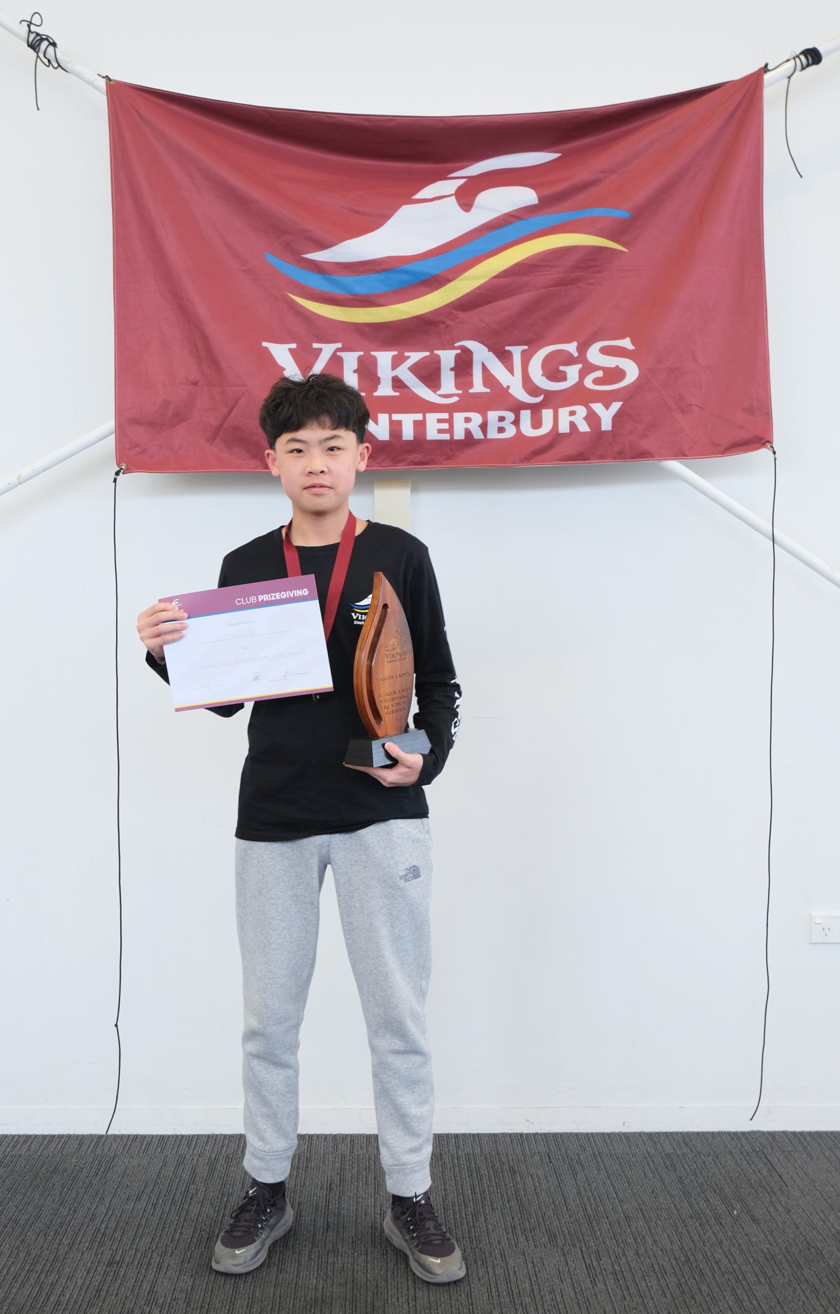 Maguire Trophy 2024 - Vanson Ta Maguire Trophy 2024 - Vanson Ta